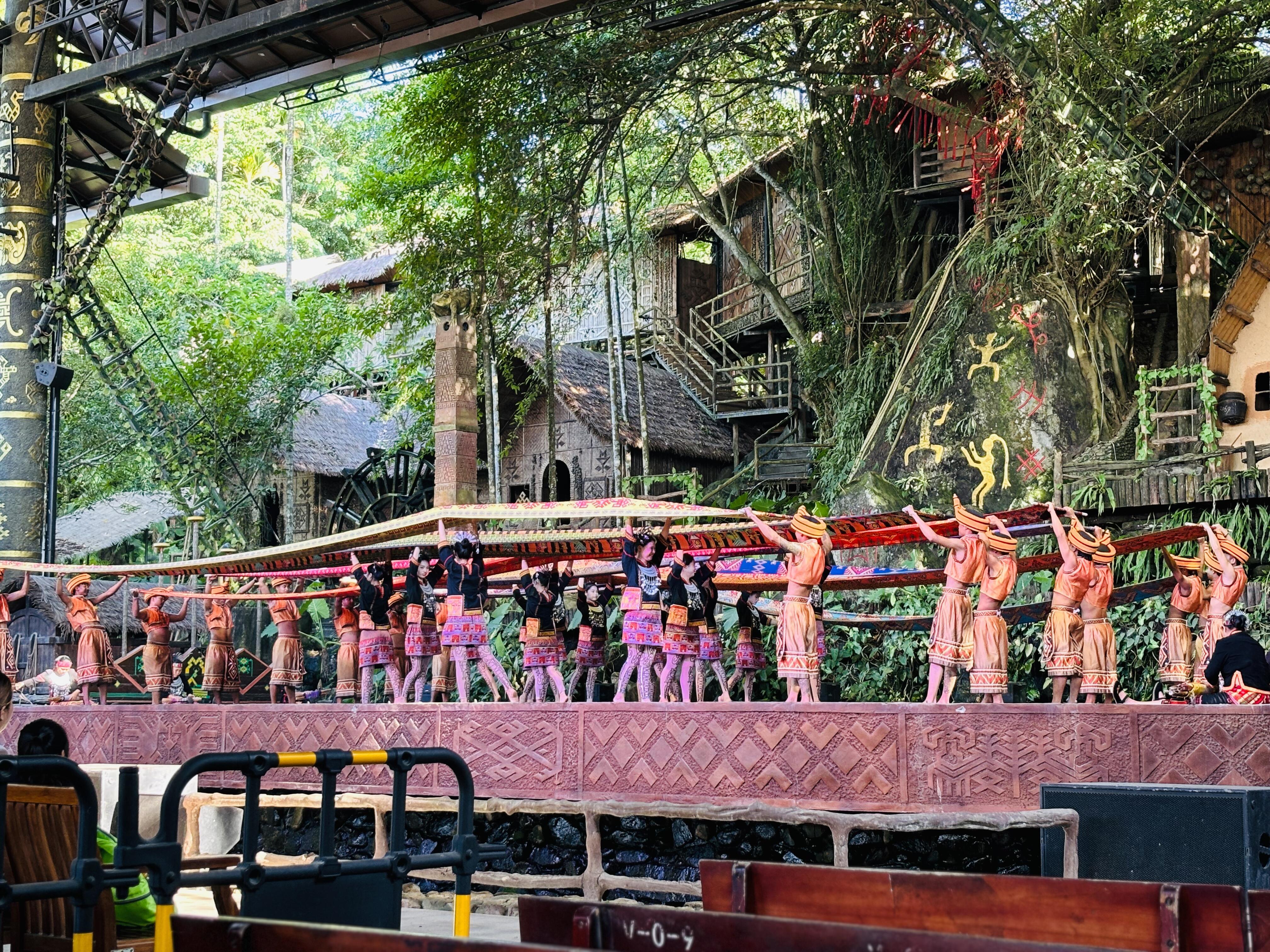 海南檳榔谷黎苗文化旅遊區一日遊